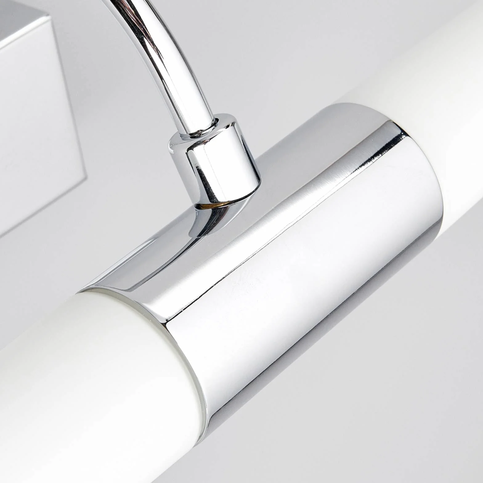 Lindby Lámpara de pared Devran (Moderno) en Plateado hecho Metal e.o. para Cuarto baño (2 llamas, G9) lámparas aplique