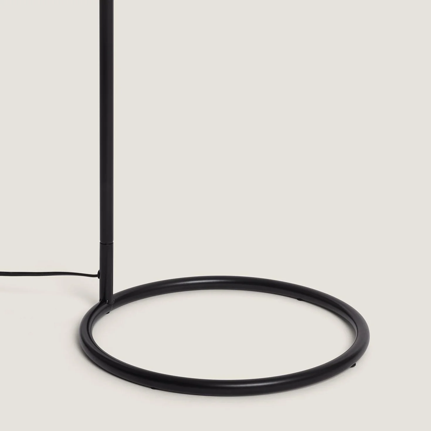 LEDKIA LIGHTING Lámpara de Pié Metal Bambú Adola Natural E27