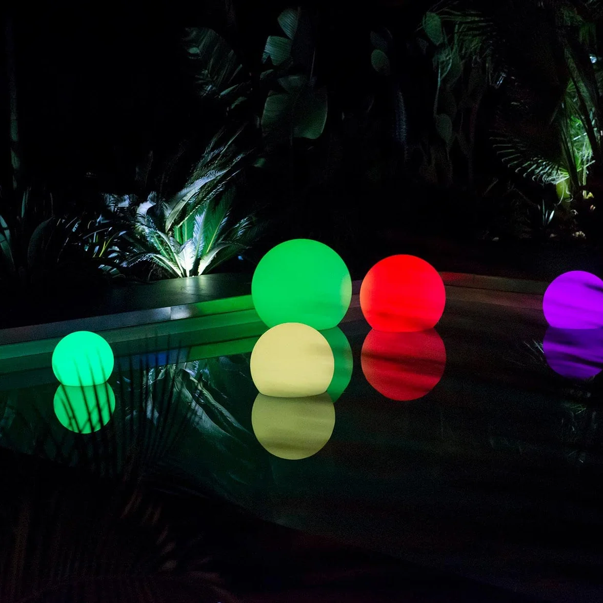 Lumisky Bola luminosa inalámbrica flotante BOBBY, LED multicolor regulable con diámetro de 50 cm, con mando a distancia y base de inducción