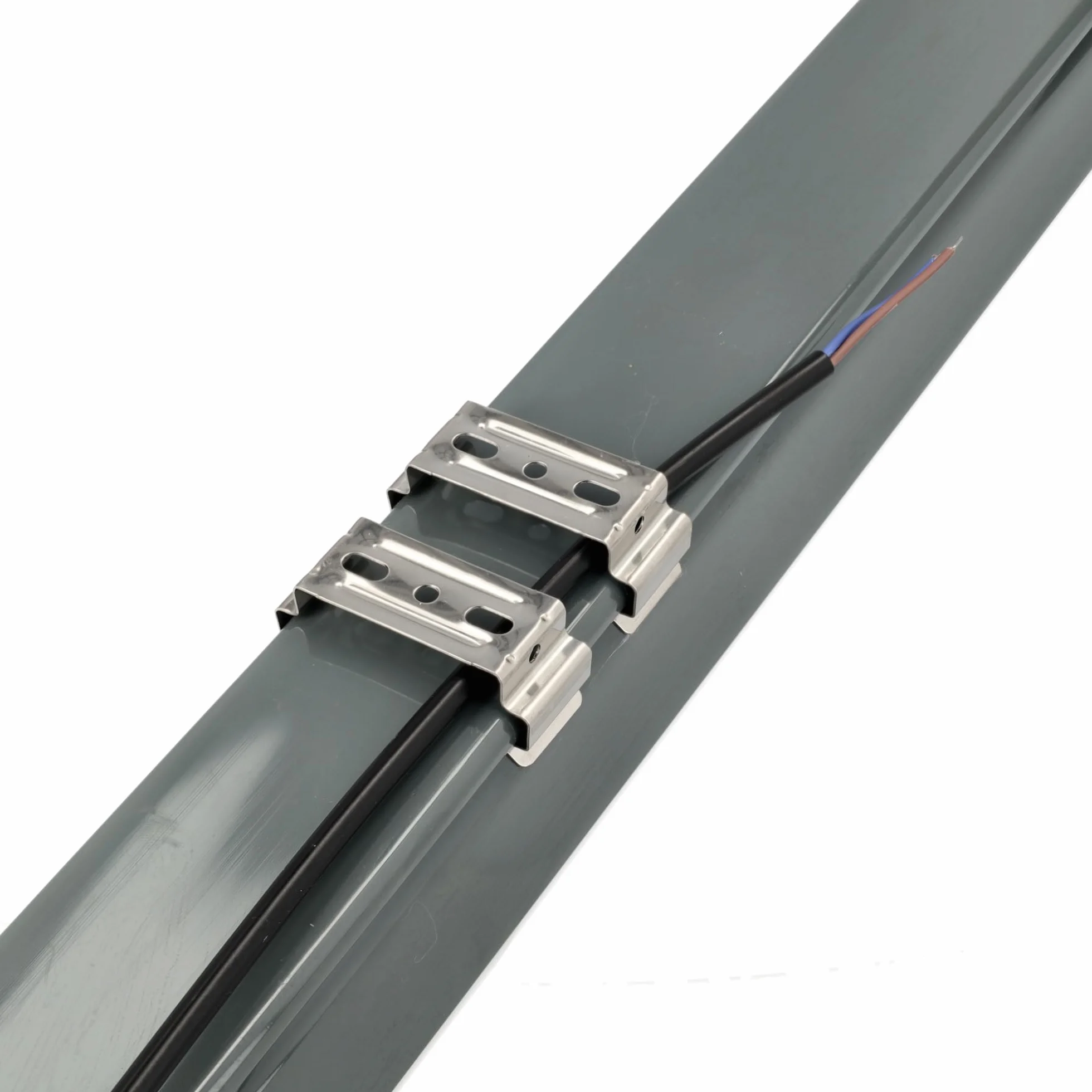 Jandei Pantalla Led Estanca 120cm 48W 4400 Lúmenes Luz Blanca Fría 6000K IP65 Conector PG11