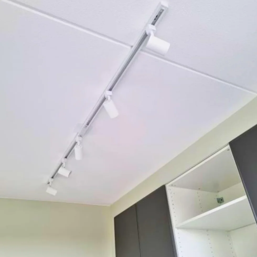 Focus III - Iluminación de riel de 1 fase - GU10 – 200cm – Forma i - 4 focos - Sistema de riel - Blanco